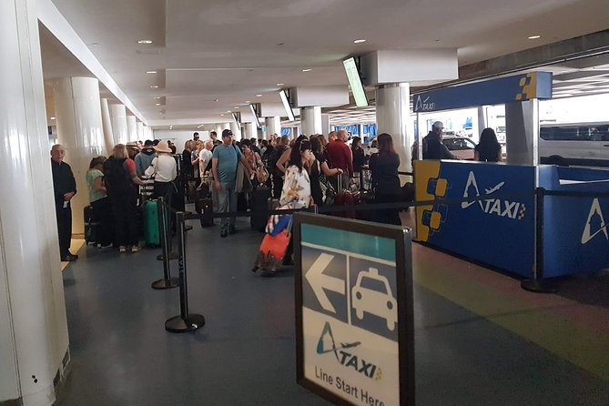 Airport Transfer to Cruise Ships, Hotels, Airbnb in San Juan - San Juan to Carolina only: where it works, and where you should think twice