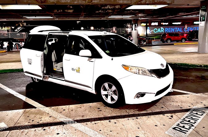 Airport Transfer to San Juan Condado Isla Verde Vice Versa One way trip - What “punctual and efficient” means in practice