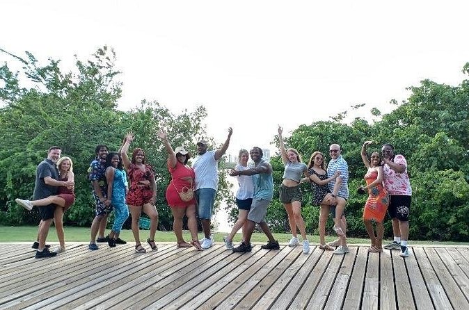 Beginner to Advanced Salsa Dance Class in San Juan, PR - Outdoor comfort tips for a warm 4:30 PM class
