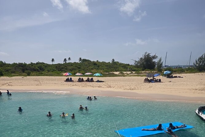 Boat Snorkeling and beach day to the Fajardo islands - Crew Support, Safety, and the Human Touch