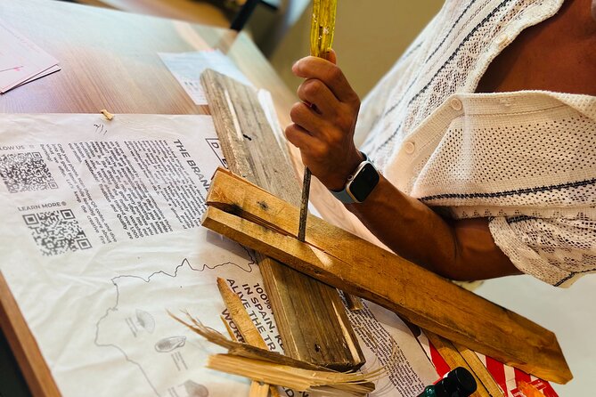 Caribbean Driftwood Making in San Juan - Drinks, Snacks, and Group Size That Keeps It Personal