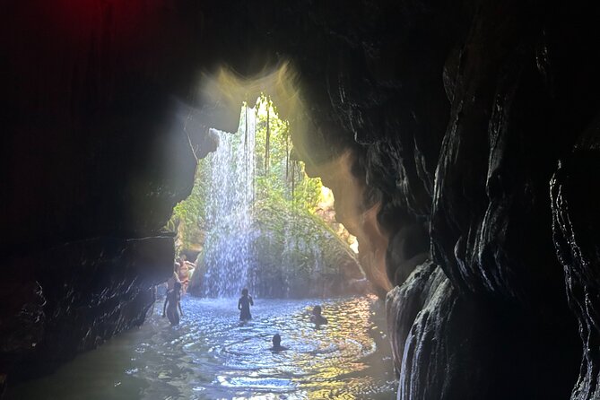 Charco Azul, Hidden Caves, Waterfalls, Beach, Free Adult Drinks - Charco Azul to Mar Chiquita: the three-part flow