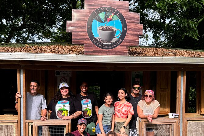 Coffee & Waterfalls Tour: from the mountains to the cup - Cascada Las Delicias: the forest waterfall with a natural pool vibe