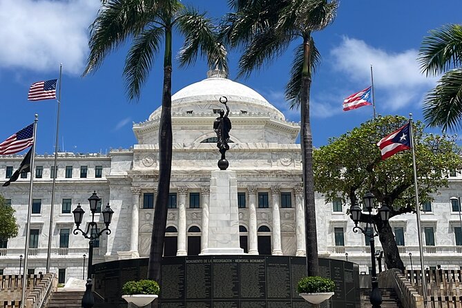 Cruising through San Juan in Style, Sightseeing with a Breeze - Stop-by-stop: Laguna del Condado and the bridge marine-life possibility
