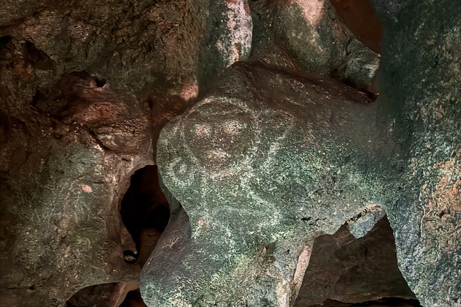 Cueva Ventana and Waterfall Adventure - Cueva Ventana Window Cave Hike and the Taíno Petroglyph Experience