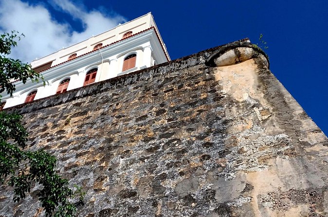Discover Old San Juan Rich Heritage - How to get the most out of the walk, shoes, sun, and question time
