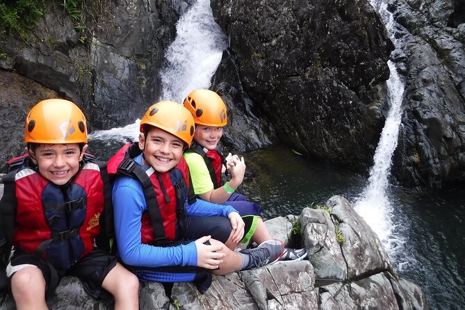 El Yunque Rainforest Tour: Natural Waterslides Adventure - Safety Setup That Lets You Play: Helmets, Life Jackets, Knee Pads, and Shoe Rules