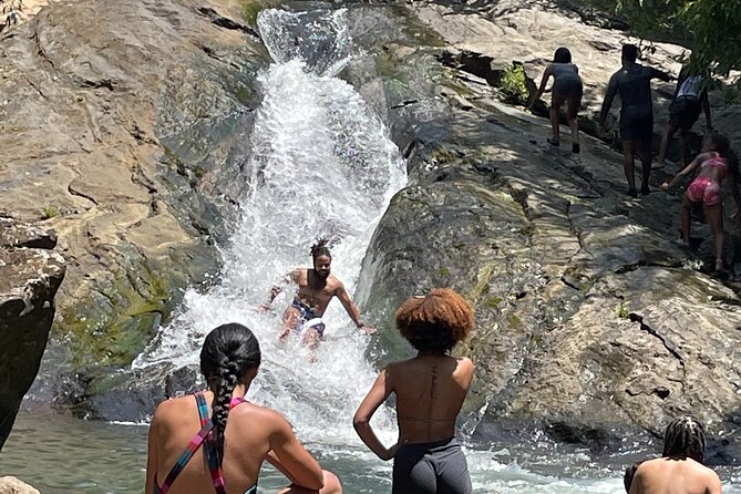 El Yunque Rainforest Tour with Waterslides and Beach - Luquillo Beach: The Food Strip Stop You’ll Actually Want to Use