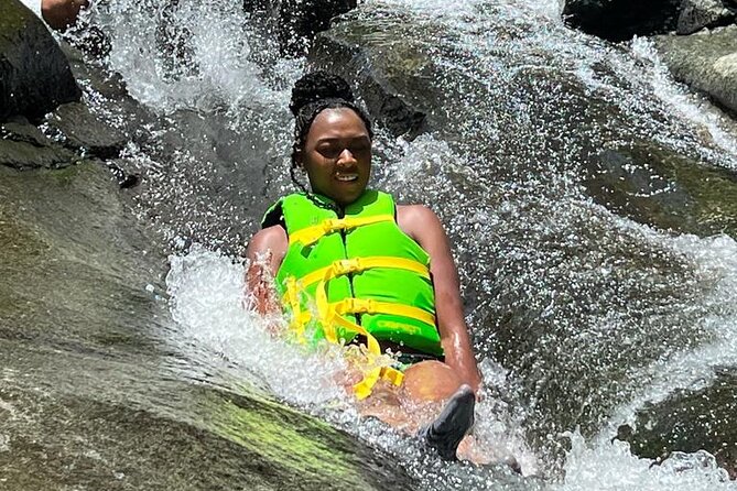 El Yunque Rainforest Waterslides and Luquillo Beach w/ Transport - The drive into El Yunque National Forest: scenic, but not a lecture
