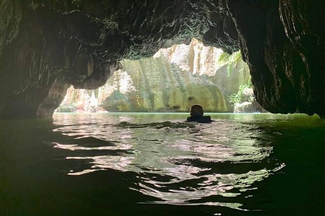 Explore Cuevas Charco Azul, Arenas and Playa de Aguas Cristalinas - The Gear-Up Moment: Safety, Comfort, and Getting Ready for Water
