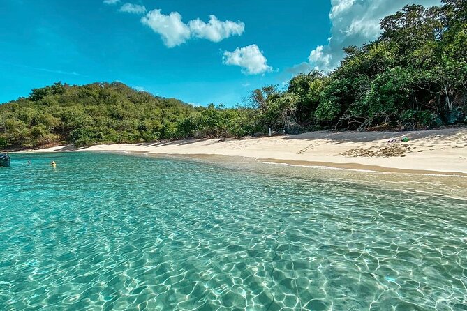 Full Day Private Boat Tour To Culebra - Meeting at Sunbay Marina in Fajardo, and the 9:00 am start