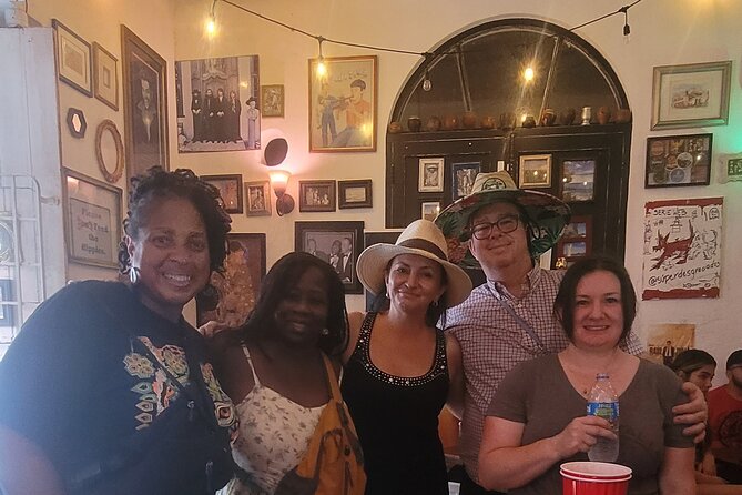 Intensive Old San Juan Opulent Coffee/Rum/Tastings Walking Tour - Calle San Sebastián: Crafting a Souvenir and Finding Local-Made Things