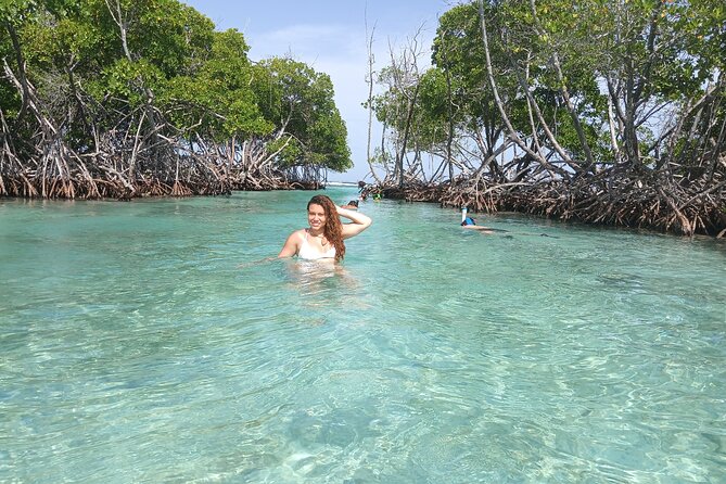 La Parguera Boat Charter with Captain: Kayak & Snorkel - Quick hits before you go