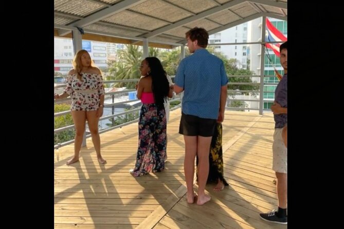 Learn Salsa in San Juan - Vivid beginner lesson - What You Actually Learn in One Hour of Salsa