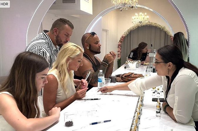 Make Your Own Perfume Guided Workshop | Old San Juan - How long does the scent last, really?