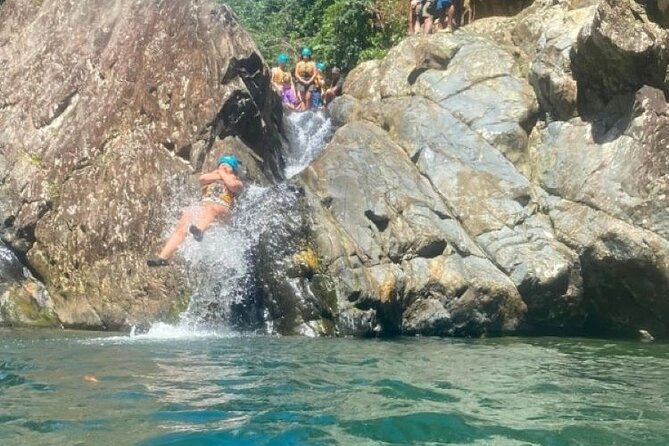 "Off the beaten path" Rain Forest Guided hike with Transportation - What you should really expect on the trail: muddy footing and balance