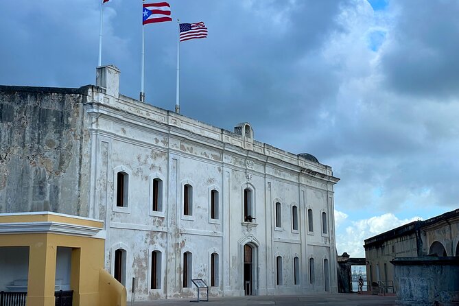 Old San Juan and San Cristobal Castle Walking Tour - Starting at Plaza Colón: Get Your Bearings Fast