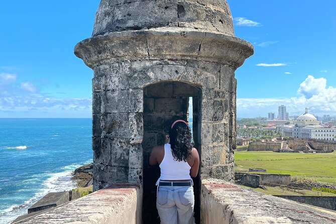 Old San Juan and San Cristobal Castle Walking Tour - La Casa Estrecha: North America’s Narrowest House
