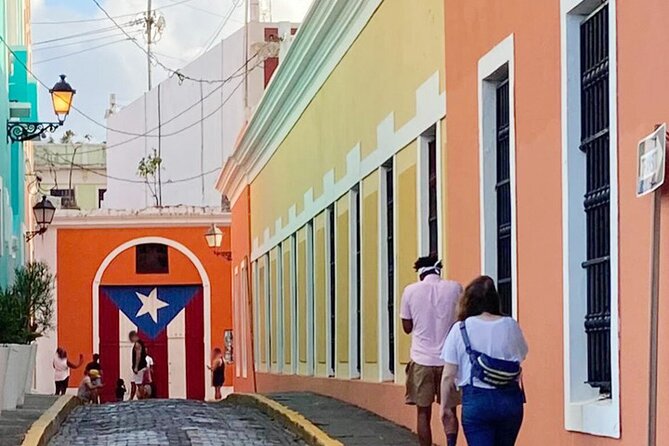 Old San Juan City Walking Tour - Meeting at Plaza Colón and Finishing Near Paseo de la Princesa