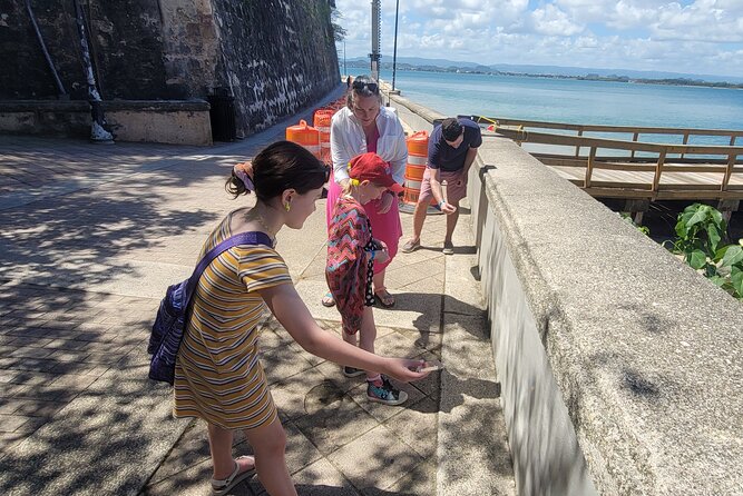 Old San Juan Family Fun Tour: Science/History/ Yummy treats - Starting at La Princesa Promenade and meeting Professor Nat