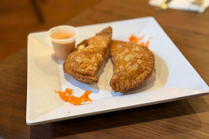 Old San Juan Food Tour with 7 Tastings of Authentic Local Flavors - The drinks and the timing: how to pace your appetite