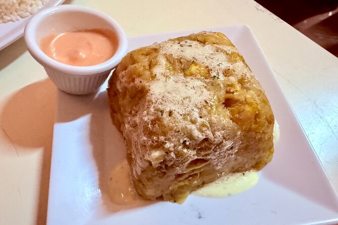 Old San Juan Food Tour with 7 Tastings of Authentic Local Flavors - Guides and group size: what to expect from the people running the show