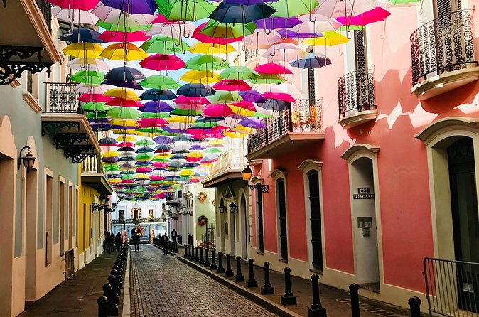 Old San Juan Historical Walking Tour - Stop 4: Iglesia de San Jose, a church stop with a modern feel