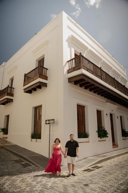 Old San Juan: Photoshoot Walking Tour - What to Expect on the Ground: Pace, Posing, and Group Photos