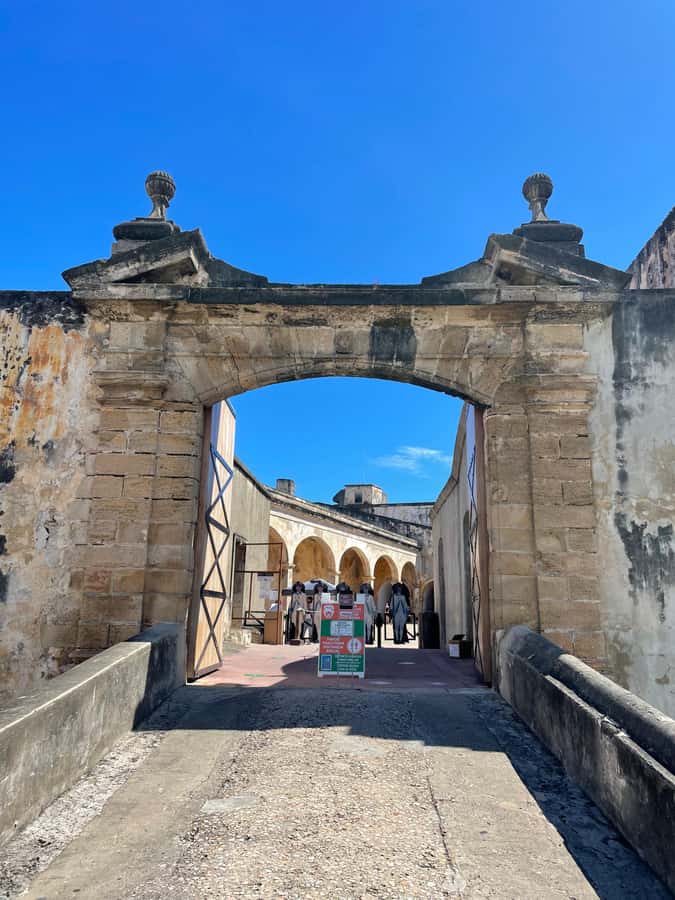 Old San Juan: San Cristobal Castle and Old Town Walking Tour - San Cristobal Castle inside: tunnels, dungeon space, WWII bunker, and the views