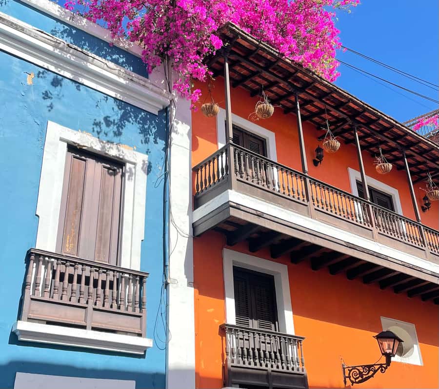 Old San Juan: San Cristobal Castle and Old Town Walking Tour - Guide style: what you should expect from a certified small-group tour