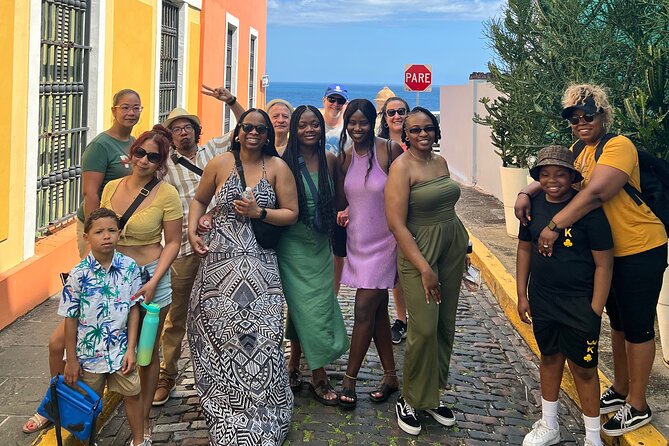 Old San Juan Tour in Spanish - Stop-by-stop in Old San Juan, from Plaza Colón to the finish near Fortaleza Street