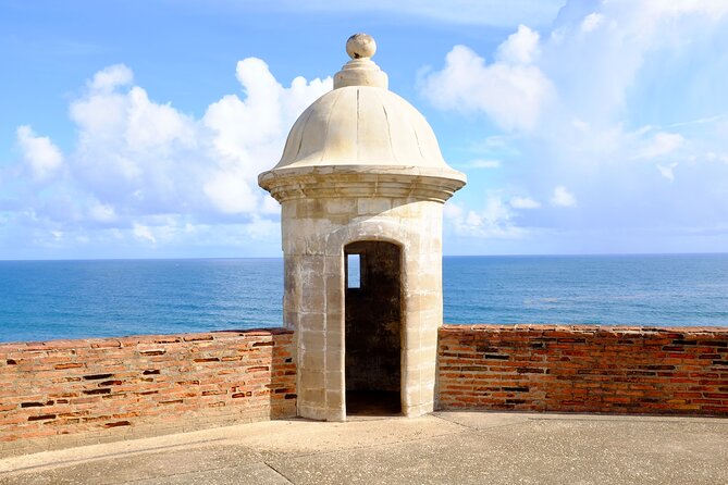 Old San Juan Walks; 2 Castles, El Morro and San Cristobal - Stop 2 near Plaza Colón and the Christopher Columbus statue