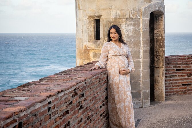 Private 30+Minute Photoshoot in Old San Juan (Photo shoot) - Steve’s approach: helping you pose, plus real local stories