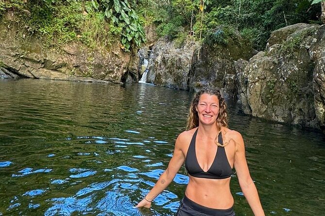 Private El Yunque Rainforest Day Tour with Transport - Luquillo Beach and the kiosks: snack time with local flavor