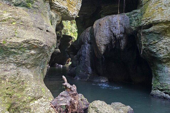 Rainforest Cave Tubing Adventure - The jumps: how to handle the scary part without going rogue