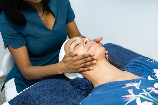 Rejuvenating Facial in Local Spa Room - Quick Tips Before You Book