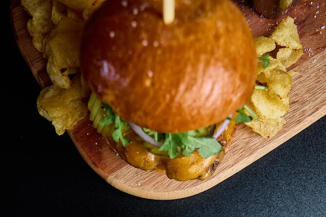 Rum Tasting: History, Tradition, Burgers and Mojitos! - Mojito moment: a classic pour that refreshes the flight