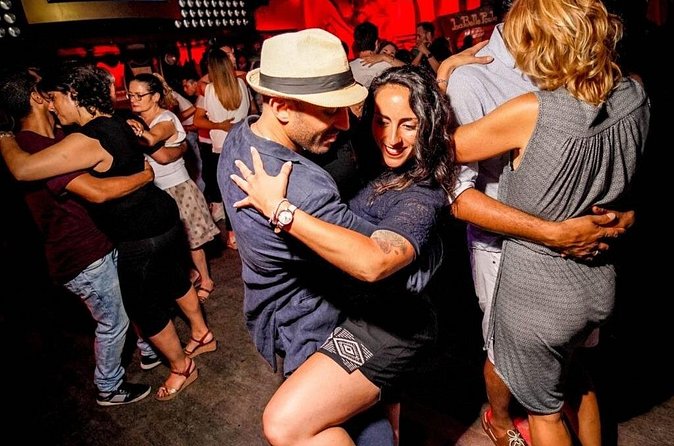 Salsa Dance Class and Nightlife Tour in San Juan - Group size and who this fits best