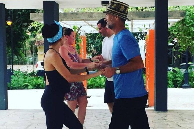 Salsa Dance Class in San Juan – Learn from Local Experts - Wear comfy shoes, and plan for sun and shade