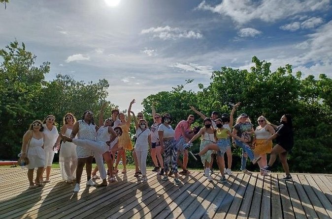 Salsa Dance Class in San Juan – Learn from Local Experts - No partner needed: how the practice stays friendly for solo dancers