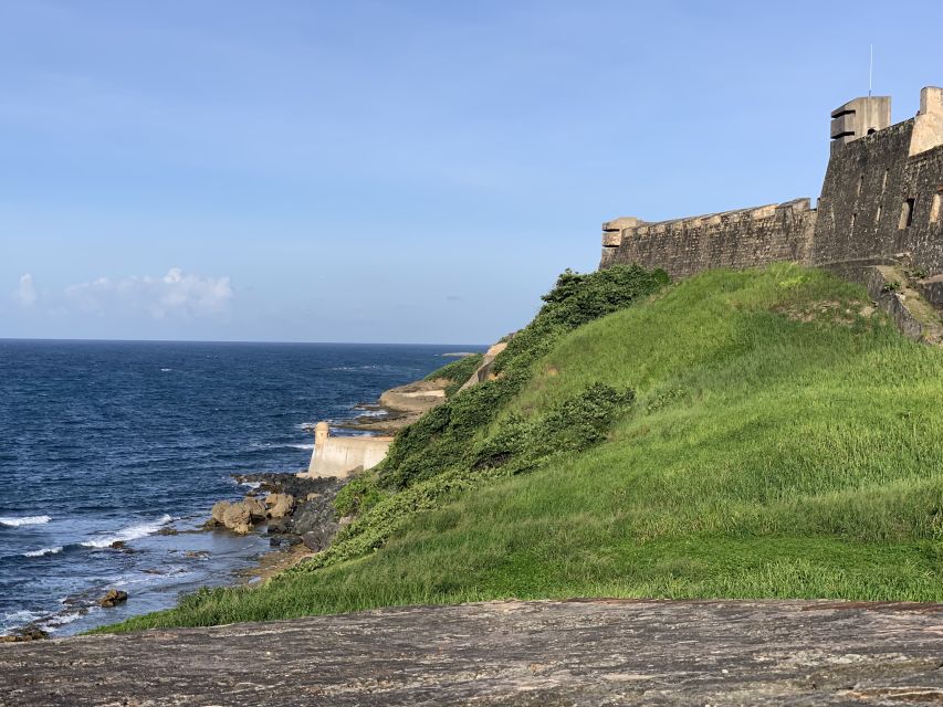 San Juan: Ghosts and Spooky History Walking Tour - Starting at Plaza Colón, where the tour finds its rhythm