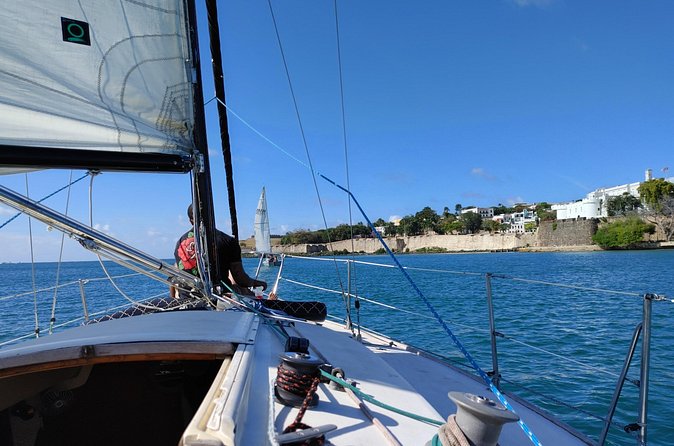 San Juan Historical Bay Daytime Sailing Tour - Sailing moments: sideways rides, wind shifts, and the 2 hour rhythm