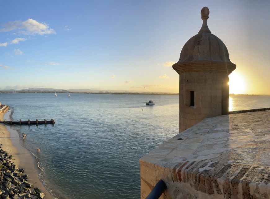 San Juan: Old Town Sunset Walking Tour - Sunset finish at Plaza de San José: timing, hills, and photo light