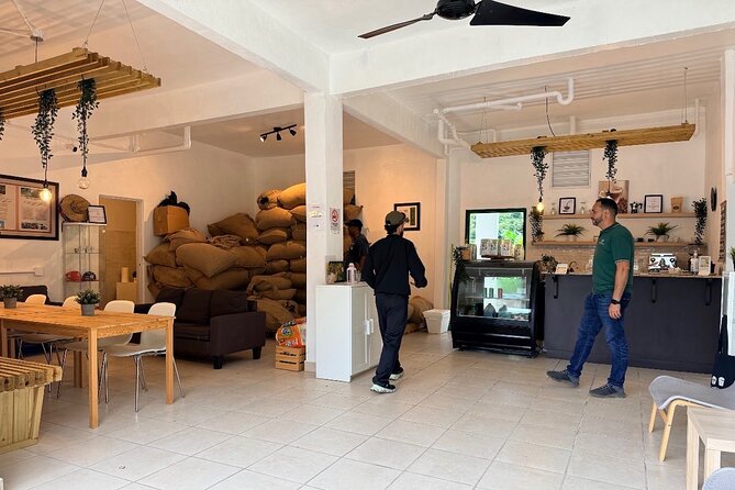 Sueños de Cafe - A Coffee Lovers Dream - Hacienda Prosperidad: roasting, grinding, and brewing your own cup