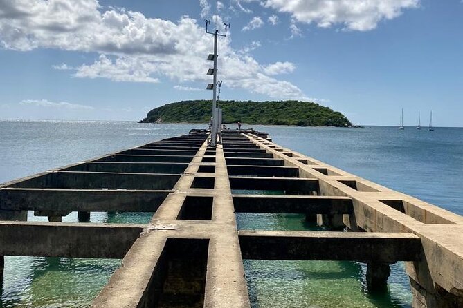 Vieques Bio Bay Tour and Beach Day Trip from San Juan by Ferry - El Malecon in Esperanza: dinner with a view, not a full free-for-all