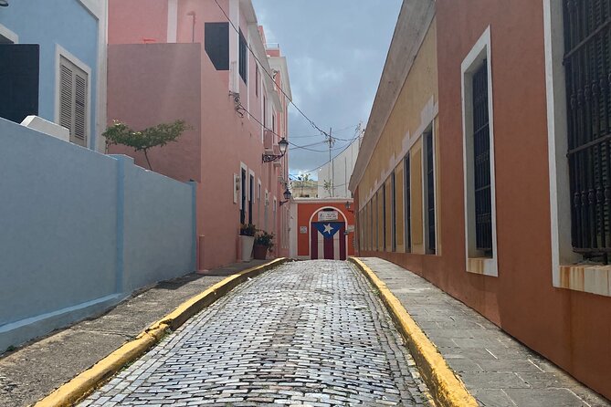 Walking Guided Tour of History and Myths of Old San Juan - A 2.5-hour Old San Juan walk that stays fun, not stuffy