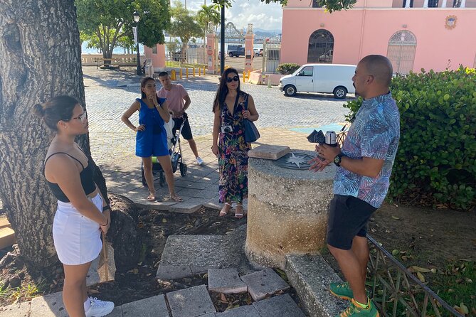 Walking Guided Tour of History and Myths of Old San Juan - From the Ponce de León home to El Bastion and Cuartel de Ballaja